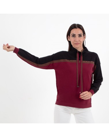 Sudadera Trípode tachuelas