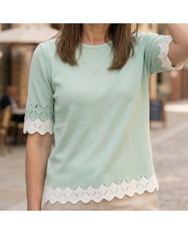 Top Punto Menta Bordada Trípode