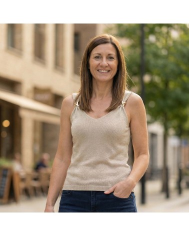 Top Punto Tirantes Aplique Dorado