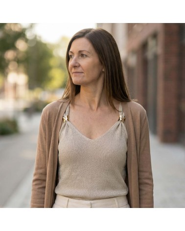 Top Punto Tirantes Aplique Dorado